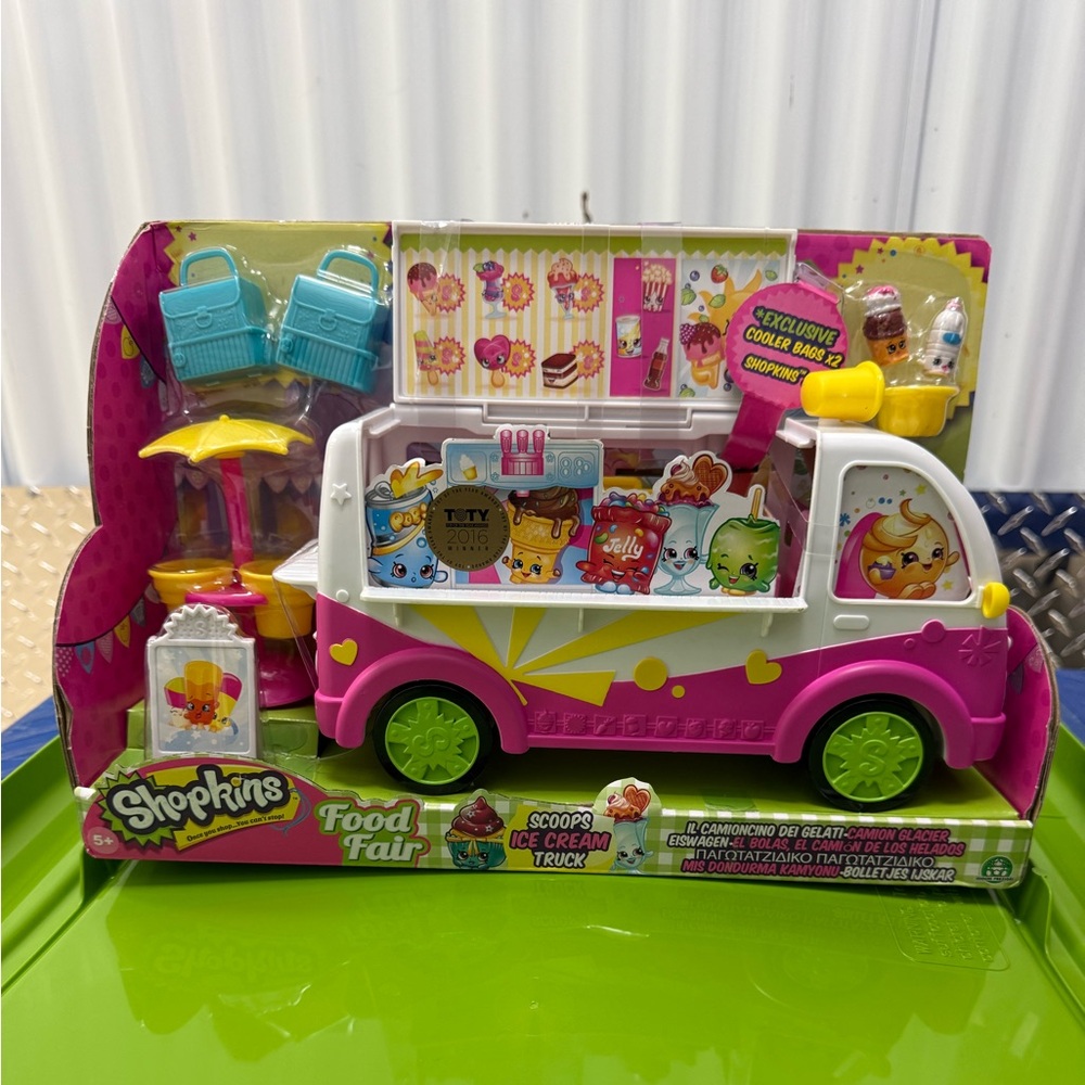 Shopkins - Scoops Ice Cream Truck